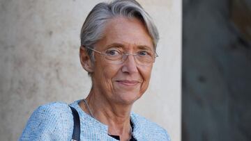 (FILES) In this file photo taken on October 27, 2021 French Labour Minister Elisabeth Borne leaves the Elysee Palace in Paris after the weekly cabinet meeting. - Elisabeth Borne was named as the new French Prime Minister on May 16, 2022. (Photo by Ludovic