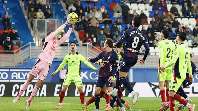 El Mirandés necesita firmar una segunda vuelta de playoff para salvarse