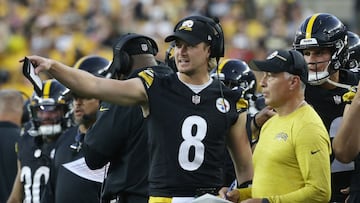 Aug 19, 2023; Pittsburgh, Pennsylvania, USA; Pittsburgh Steelers quarterback Kenny Pickett (8) and quarterbacks coach Mike Sullivan (right) look on against the Buffalo Bills during the second quarter at Acrisure Stadium. Pittsburgh won 27-15. Mandatory Credit: Charles LeClaire-USA TODAY Sports