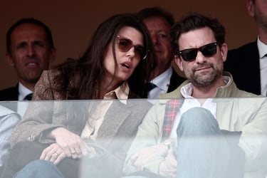 Charlotte Casiraghi, segunda de los hijos que tuvieron la princesa Carolina de Mónaco y Stéfano Casiraghi, y Nicolas Mathieu , novelista francés.