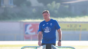Crist車bal Parralo, t谷cnico del Racing de Ferrol, se mide al Espanyol, donde jug車 257 partidos.