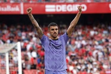 Ha encontrado la
varita y, aunque
la titularidad en
las grandes noches aún parece lejana, no
hay dudas en torno a ser un
futbolista de bastante rotación. Ha disputado 46 de
los 61 partidos. Cuenta.