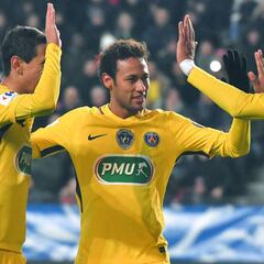 Neymar, Mbappé y Ángel Di María han movido 676M€ en traspasos