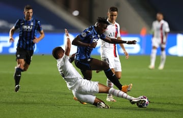 Atalanta de Bérgamo y el París Saint Germain se enfrentaron por los cuartos de final de la Champions League en el Estadio da Luz en Lisboa.