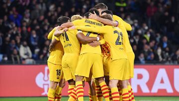 Barcelona's defender Jordi Alba celebrates after scoring the 0-1 goal with teammates during the UEFA Europa League, Play-off, 2nd leg football match between SSC Napoli and FC Barcelona on February 24, 2022 at the Diego Armando Maradona stadium in Nap