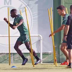 El Elche solicita un ERTE del 70% para la plantilla y el personal