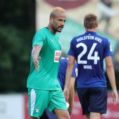 Bebé se gusta ante el Kiel en una nueva victoria del Eibar