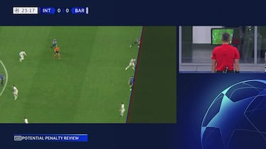 La pol¨¦mica: posible penalti de Eric y Dumfries, gol anulado a Pedri, roja perdonada a ?alhanoglu...