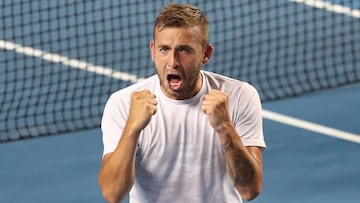 Daniel Evans, con su camiseta blanca sin patrocinador.