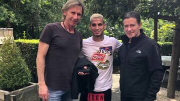 Tanto el seleccionador de Per&uacute; como su preparador f&iacute;sico se encuentran de viaje para reunirse con los jugadores que habitualmente son convocados.