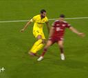 ¡Pudo ser roja fácil y se la perdonaron! Lo de Lewandowski con Albiol fue de aúpa