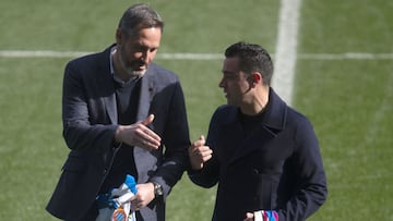 11/02/22 SALUDO XAVI HERNANDEZ VICENTE MORENO PREVIA DERBI CATALAN