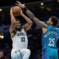 Minnesota mantiene el mando en el Oeste