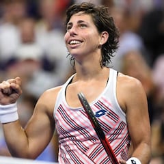 Carla Suárez celebra sus 30 años parando un récord de Sharapova
