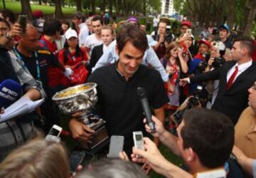 El día después: Federer celebró su título con los fans