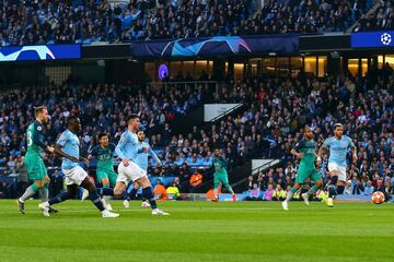1-1. Heung-Min Son marc¨® el primer gol.
