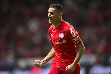 Osvaldo González (Toluca) – 1 Liga MX (Toluca): Osvaldo González ya fue campeón con Toluca, ahora busca su segundo campeonato con la institución. 