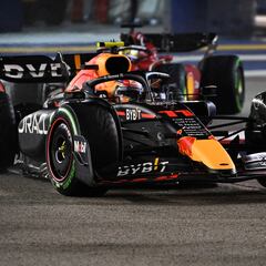 Pérez tumba a Leclerc con un podio sufrido de Sainz