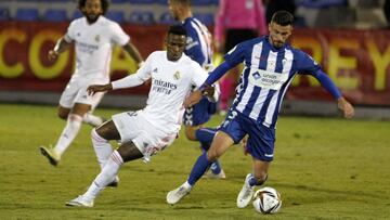 Vinicius, durante el Alcoyano-Real Madrid. 