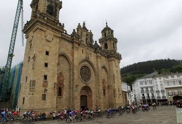 El pelotón durante la carrera.