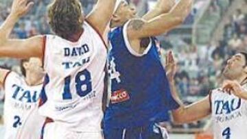 <b>FORTALEZAS HUMANAS. </b>David, Garcés y Scola imprimirán una gran intensidad al encuentro.