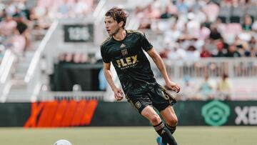 ilie S&aacute;nchez, durante un partido de LAFC en la MLS.