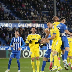 Aprobados y suspensos del Cádiz: otra partido sin ideas nuevas