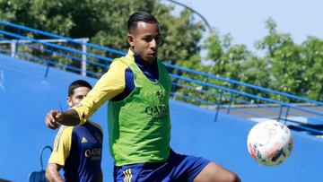 Sebastián Villa en un entrenamiento de Boca Juniors