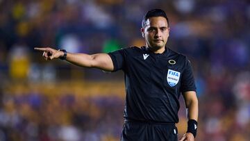 Saíd Martínez, el árbitro que admira a Messi y dirigirá el Inter Miami - Whitecaps