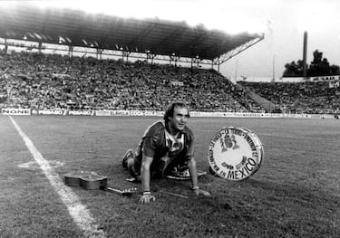 Manolo apoyando a España en el Mundial de México de 1986.