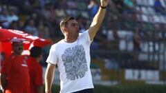 “No me temblaría la mano jugar con juveniles ante Boca”