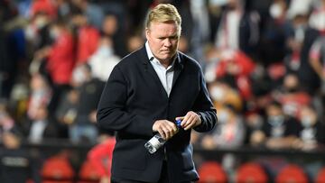 Koeman: "Laporta me despidió en el avión, a una leyenda..."