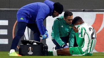 J&uacute;nior, tras lesionarse ante el Rennes. 