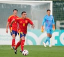 Xavi saca su magia en Marbella por una buena causa