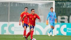 Xavi saca su magia en Marbella por una buena causa