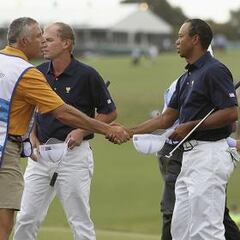 Ridículo de Tiger ante Williams, su excaddie