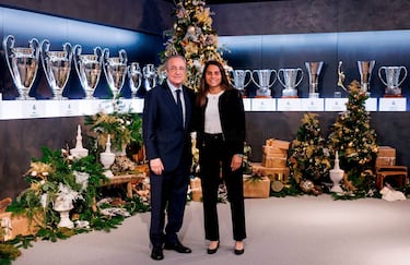 Florentino Pérez y Kenti Robles, capitana y defensa en la sección femenina del Real Madrid Club de Fútbol 