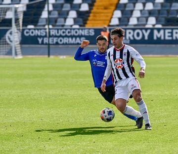 Cedenilla, durante un partido con el Badajoz.