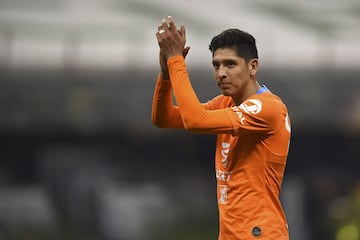 El destino del zaguero azulcrema estaría en el Ajax de Holanda. El defensor fue campeón con las Águilas y podría seguir los pasos de su excompañero Diego Lainez y recalar en el futbol del viejo continente.