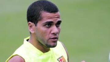 A sus 26 años, Dani Alves ya tiene en su poder todos los títulos a su alcance a nivel de clubes en Europa, pero el lateral brasileño quiere más: en vísperas de disputar la Supercopa de Europa ante el Shakhtar Donetsk, avisa de que aspira a seguir ganando títulos durante muchos años