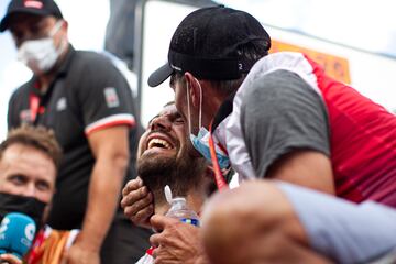 Jesus Herrada celebrando su victoria en la séptima etapa de La Vuelta.