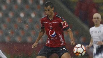 Andrés Ricaurte durante el partido entre Medellín y Sol de América por Copa Sudamericana