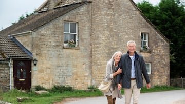 Una jubilada británica lo deja todo y se muda a España: “La pensión estatal nos cubre la vida aquí”