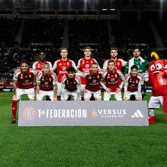 El liderato del Murcia, la escalada del Castilla, las dudas del Hércules y la venta del Recre