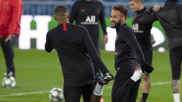 25/11/19 ENTRENAMIENTO PSG 
 PREVIA CHAMPIONSN LEAGUE
 
 KYLIAN MBAPPE
 
 NEYMAR