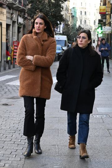 Rita Maestre asiste a la capilla ardiente de Marisa Paredes en el Teatro Español.