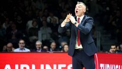 BOLOGNA, ITALY - FEBRUARY 09: Sarunas Jasikevicius, Head Coach of FC Barcelona during the 2022-23 Turkish Airlines EuroLeague Regular Season Round 24 game between Virtus Segafredo Bologna and FC Barcelona at Virtus Segafredo Arena on February 09, 2023 in Bologna, Italy. (Photo by Luca Sgamellotti/Euroleague Basketball via Getty Images)