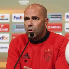 Peter Bosz: "Es normal que mis jugadores estén un poco tensos"