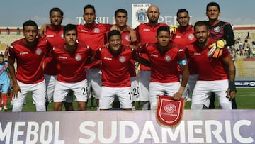 Jugadores de Juan Aurich durante un partido de la temporada 2017.