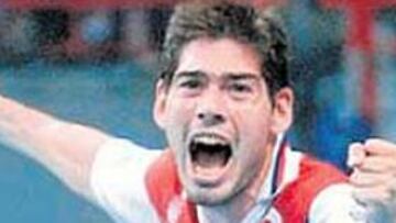 <b>Reglas.</b> "Creo que a la larga restarán goles y espectáculo al juego"